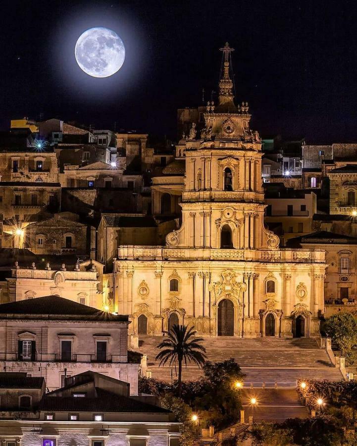 Villa Il Vicoletto Di Maela By Wonderful Italy à Modica Extérieur photo